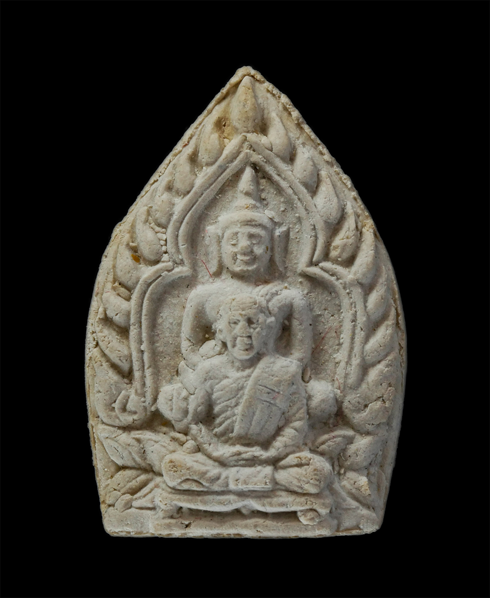 16Jun24 (46)ap.jpg - พระผงเจ้าสัวพิมพ์ซ้อน หลวงพ่อเชิญ ปุญญสิริ วัดโคกทอง จ.พระนครศรีอยุธยา รุ่นเชิญทรัพย์ หลังยันต์กลับ รุ่น 1 พิธีเสาร์ 5 ปี2536 เนื้อผงพุทธคุณ ผงว่าน พร [..] | https://kamulet.in.th